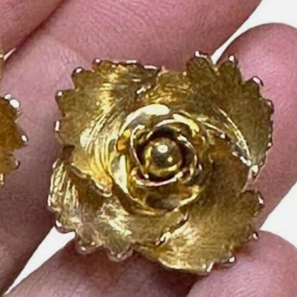 Vintage Warner DAY AND NIGHT Mechanical Flower Set - Brooch & Matching Earrings - Picture 7 of 9